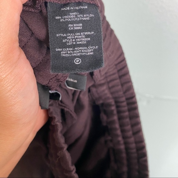 Theory Ponte Stirrup Leggings‎ Plum Sz M - Picture 9 of 10